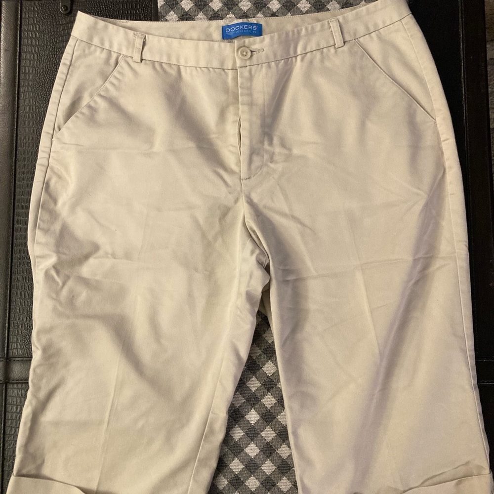 Brand new never worn Dockers